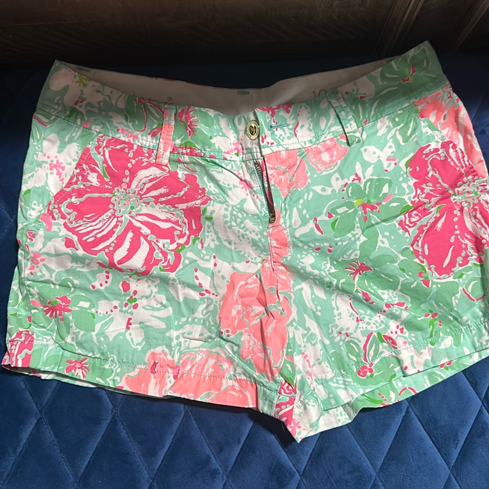 Lilly Pulitzer size 10 shorts